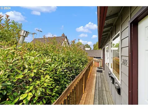 2609 SE Stark Street Portland OR 97214