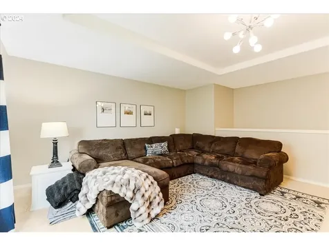 329 W Kemper Crest Drive Newberg OR 97132
