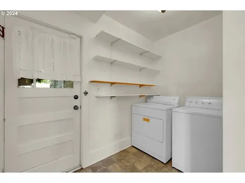 110 Elkay Drive Eugene OR 97404