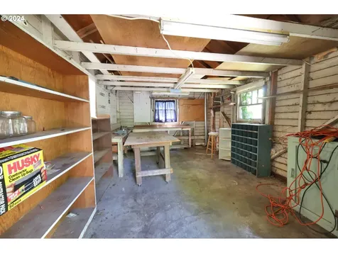 110 Elkay Drive Eugene OR 97404