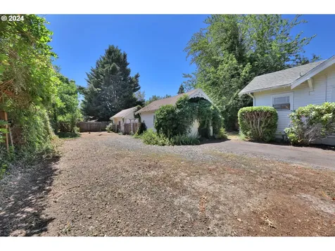 110 Elkay Drive Eugene OR 97404