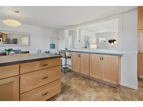 9255 NW Stark Court Portland OR 97229