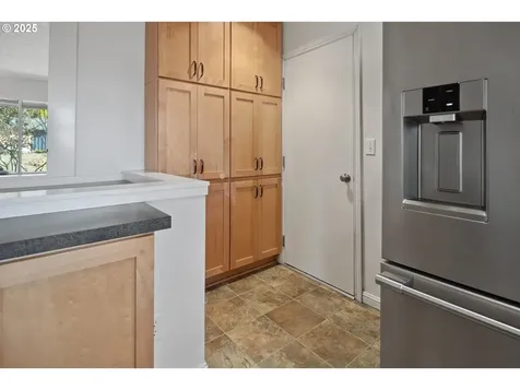 9255 NW Stark Court Portland OR 97229