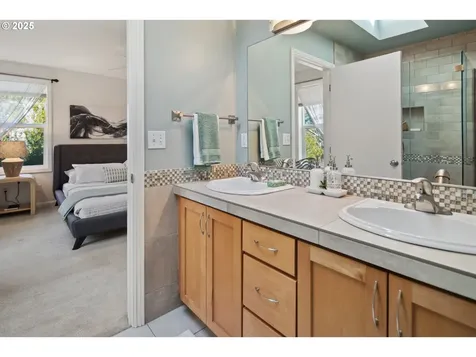 9255 NW Stark Court Portland OR 97229