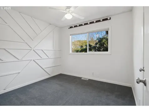9255 NW Stark Court Portland OR 97229