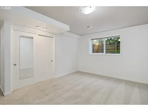 9255 NW Stark Court Portland OR 97229