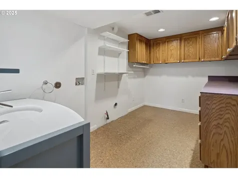 9255 NW Stark Court Portland OR 97229