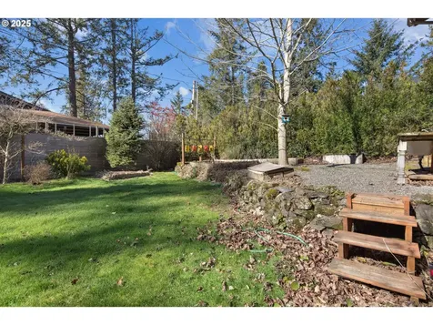 9255 NW Stark Court Portland OR 97229