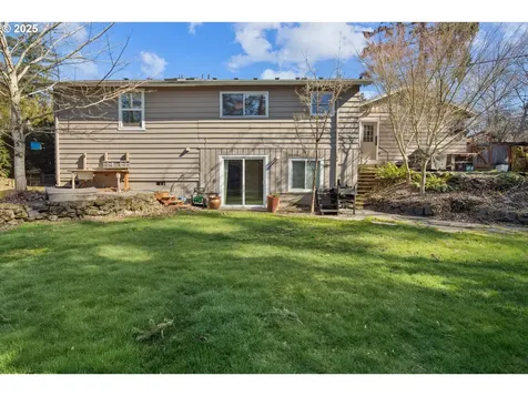 9255 NW Stark Court Portland OR 97229