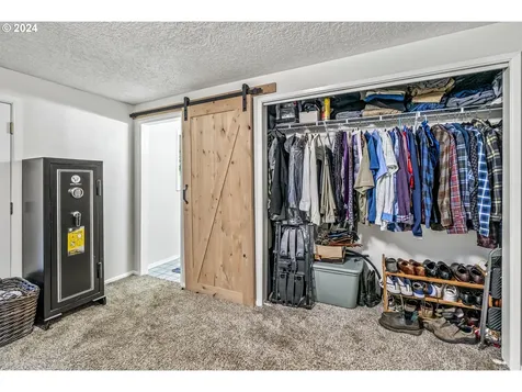 460 Ross Road Kelso WA 98626