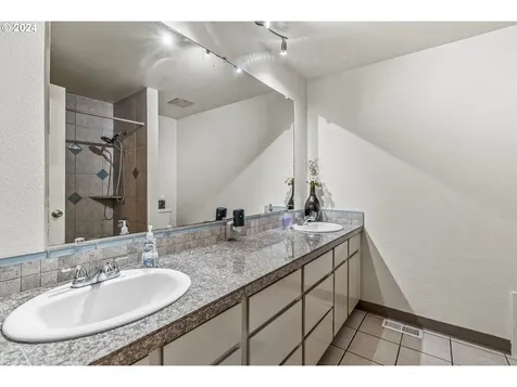 460 Ross Road Kelso WA 98626