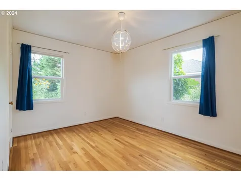 3535 SE Insley Street Portland OR 97202