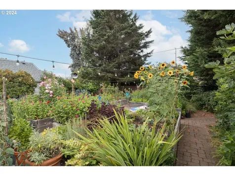 3535 SE Insley Street Portland OR 97202