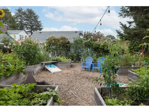 3535 SE Insley Street Portland OR 97202