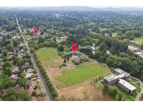 3535 SE Insley Street Portland OR 97202