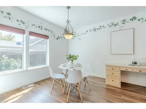 435 Naismith Boulevard Eugene OR 97404