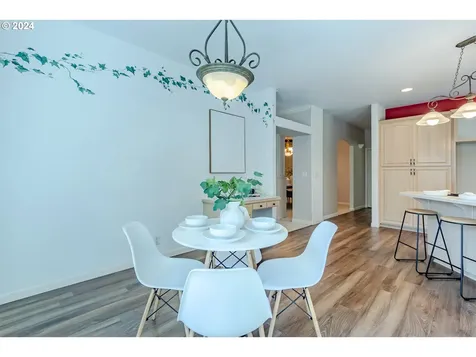 435 Naismith Boulevard Eugene OR 97404