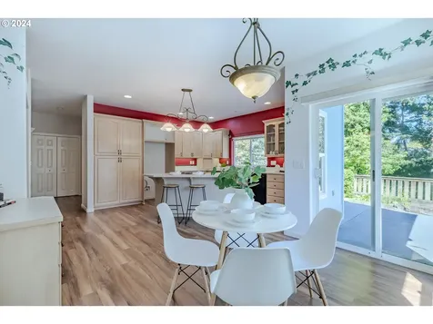 435 Naismith Boulevard Eugene OR 97404