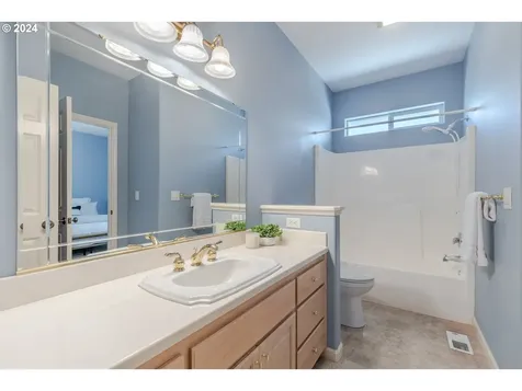 435 Naismith Boulevard Eugene OR 97404