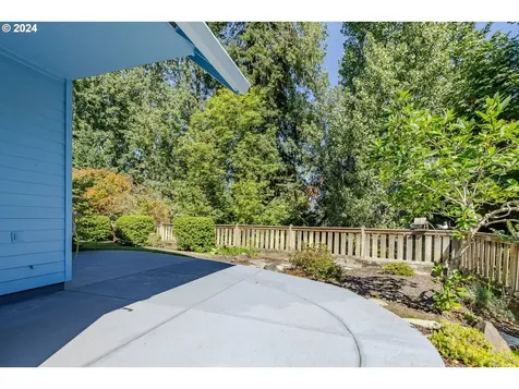 435 Naismith Boulevard Eugene OR 97404