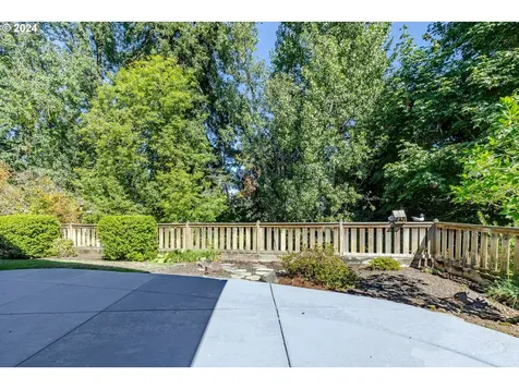435 Naismith Boulevard Eugene OR 97404
