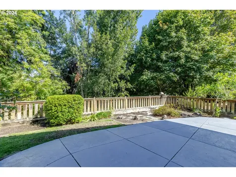 435 Naismith Boulevard Eugene OR 97404