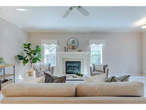435 Naismith Boulevard Eugene OR 97404