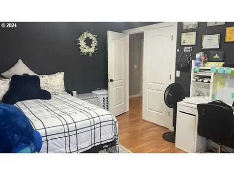 440 Sw 11th Avenue Canby OR 97013