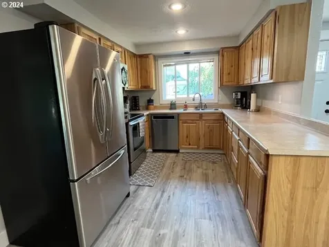 4812 Dakota Road Se Salem OR 97302