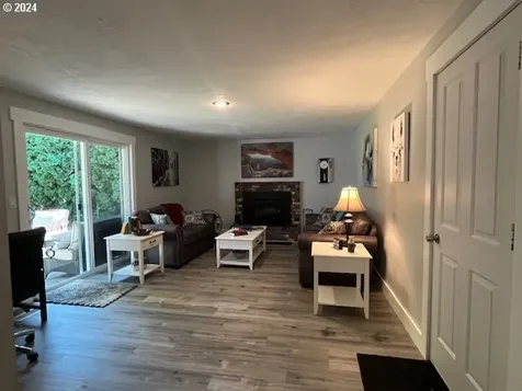 4812 Dakota Road Se Salem OR 97302