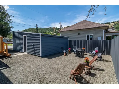 934 SE Fullerton Street Roseburg OR 97470