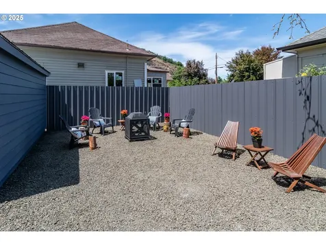 934 SE Fullerton Street Roseburg OR 97470