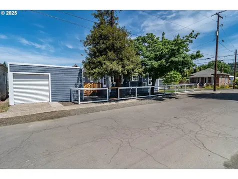 934 SE Fullerton Street Roseburg OR 97470