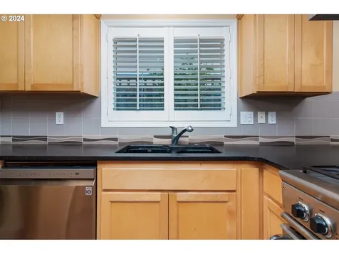 536 NW 55th Street Newport OR 97365