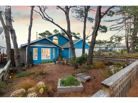 536 NW 55th Street Newport OR 97365
