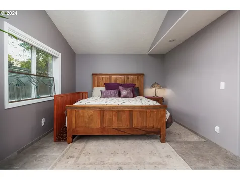 536 NW 55th Street Newport OR 97365