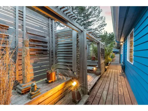 536 NW 55th Street Newport OR 97365