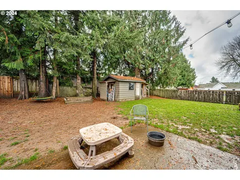 813 Pioneer Street Ridgefield WA 98642