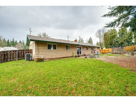 813 Pioneer Street Ridgefield WA 98642
