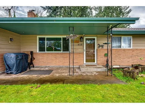 813 Pioneer Street Ridgefield WA 98642