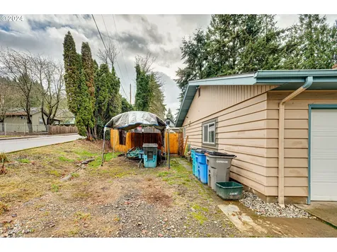 813 Pioneer Street Ridgefield WA 98642