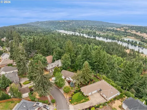 113 Deerbrook Drive Oregon City OR 97045