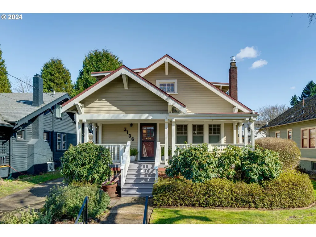 2136 Ne Cesar E Chavez Boulevard Portland OR 97212