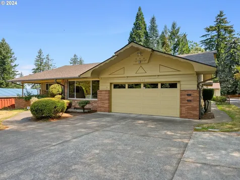 1040 NE 148th Avenue Portland OR 97230