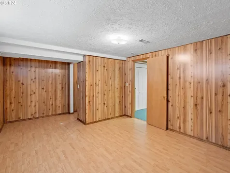 1040 NE 148th Avenue Portland OR 97230
