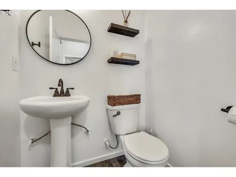 17347 NW Shackelford Road Portland OR 97229