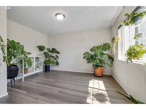 17347 NW Shackelford Road Portland OR 97229