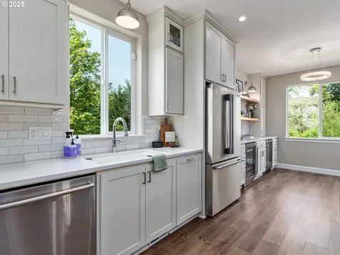 19544 Morrie Drive Oregon City OR 97045