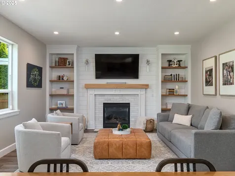 19544 Morrie Drive Oregon City OR 97045
