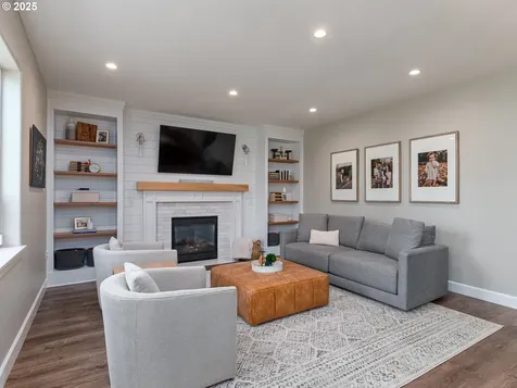 19544 Morrie Drive Oregon City OR 97045